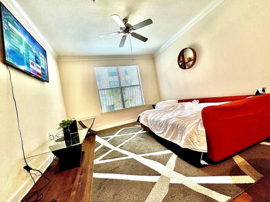 Luxury 1Bedroom/Pool View/ Galleria W/Study Desk Houston Dış mekan fotoğraf