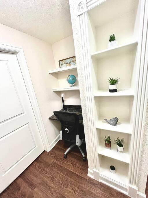 Luxury 1Bedroom/Pool View/ Galleria W/Study Desk Houston Dış mekan fotoğraf