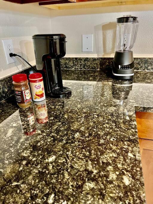 Luxury 1Bedroom/Pool View/ Galleria W/Study Desk Houston Dış mekan fotoğraf