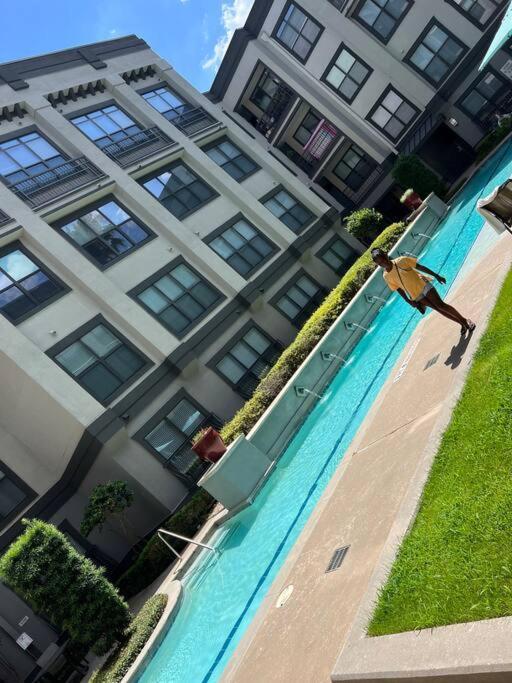 Luxury 1Bedroom/Pool View/ Galleria W/Study Desk Houston Dış mekan fotoğraf